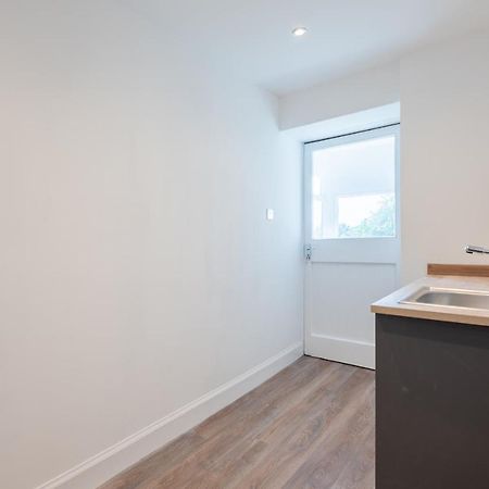 River View Apartment Дънди Екстериор снимка